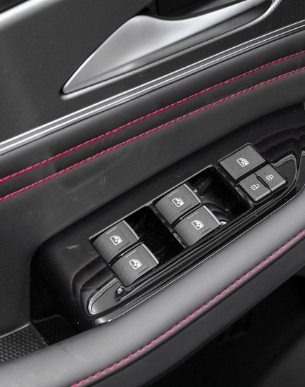 DongFeng Forthing T5 Evo Interior