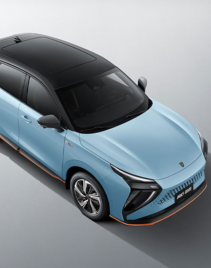 DongFeng Forthing Friday Foto