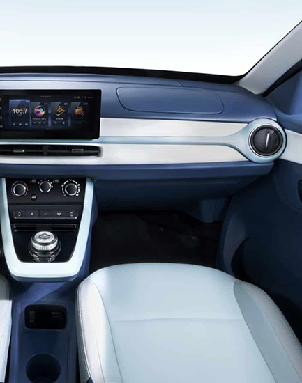 DongFeng Forthing Friday Foto
